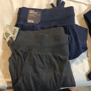 Lot of 2 DSG Mid Rise Capri Joggers. Navy is NWT.